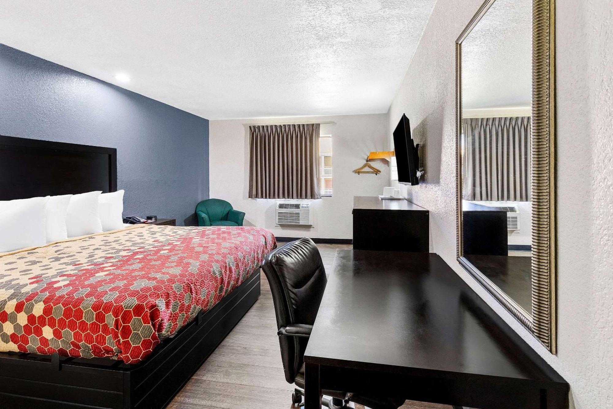Econo Lodge Akron Copley Northwest Montrose Exteriör bild